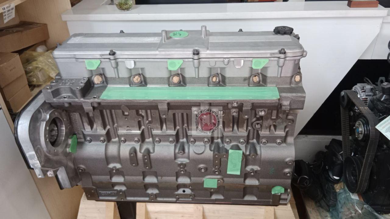 Шорт Блок двигателя Komatsu SAА6D114E-3